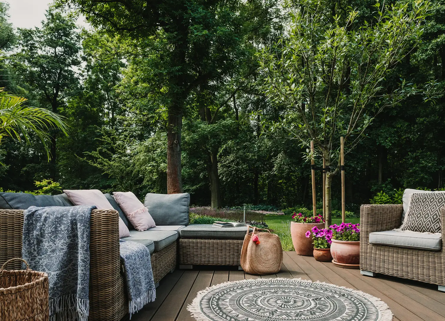 Home Decor and Garden